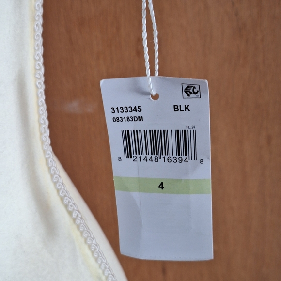 NWT- Trina Turk Breeze Twist Black Textured Bandeau Bathing Suit Top Size 4 - Picture 4 of 10